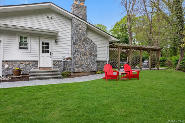 26 Dolly Cam Lane, Old Brookville, NY 11545
