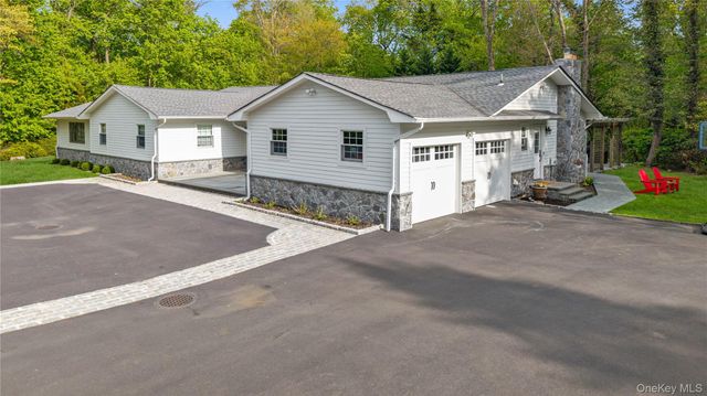 26 Dolly Cam Lane, Old Brookville, NY 11545