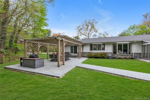 26 Dolly Cam Lane, Old Brookville, NY 11545