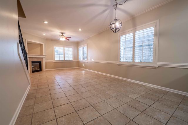 3085 WALKER SPRINGS DR, Lakeland, TN 38002