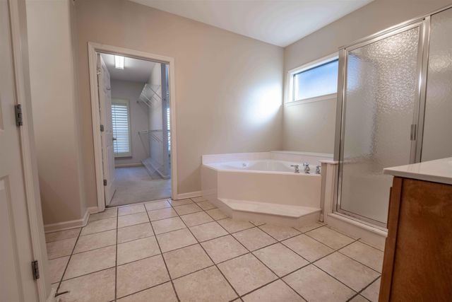 3085 WALKER SPRINGS DR, Lakeland, TN 38002