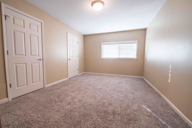 3085 WALKER SPRINGS DR, Lakeland, TN 38002