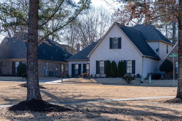 3085 WALKER SPRINGS DR, Lakeland, TN 38002