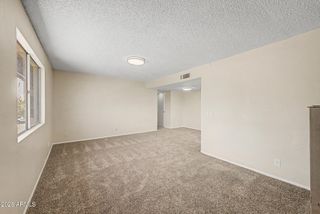 4713 E BELLEVIEW Street, Phoenix, AZ 85008