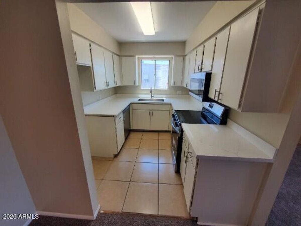 4713 E BELLEVIEW Street, Phoenix, AZ 85008 — photo 5