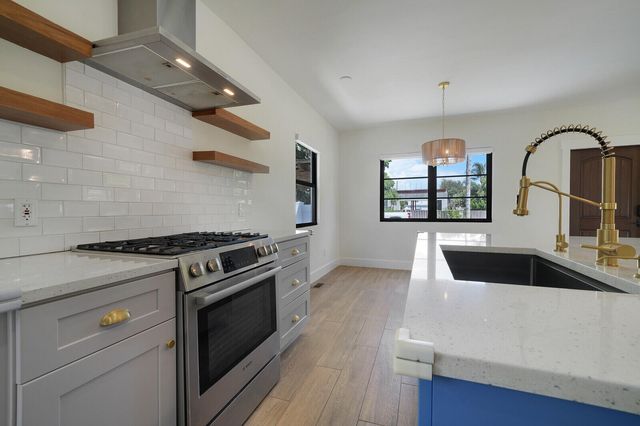 222 NE 9TH Street, Delray Beach, FL 33444
