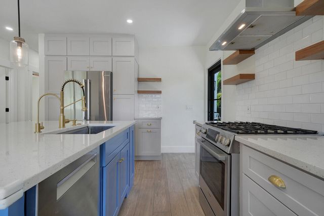 222 NE 9TH Street, Delray Beach, FL 33444