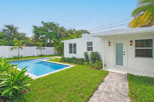 222 NE 9TH Street, Delray Beach, FL 33444