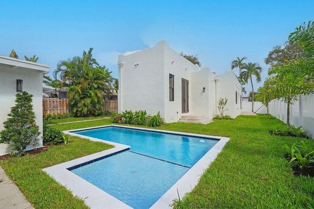 222 NE 9TH Street, Delray Beach, FL 33444