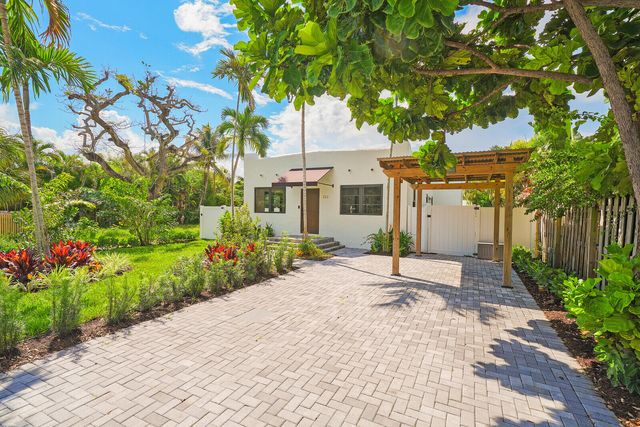 222 NE 9TH Street, Delray Beach, FL 33444