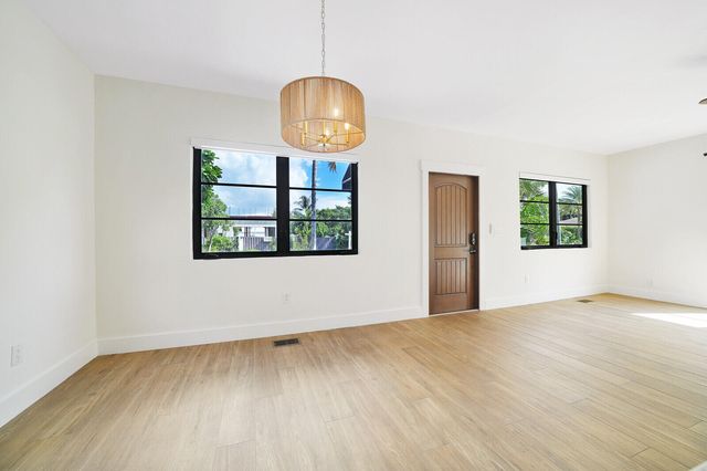 222 NE 9TH Street, Delray Beach, FL 33444