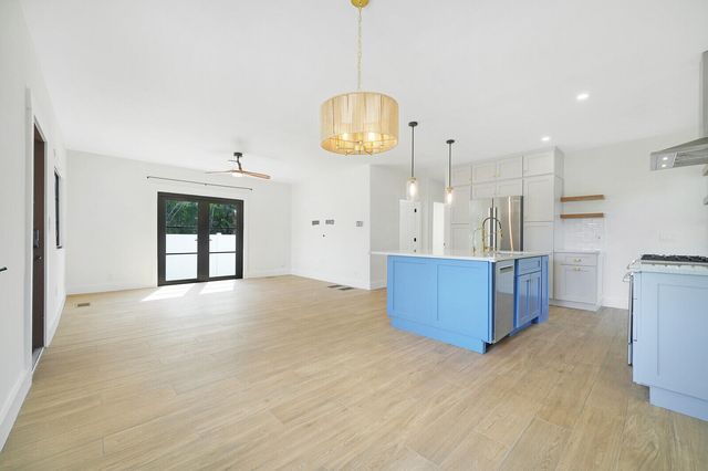 222 NE 9TH Street, Delray Beach, FL 33444