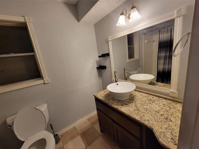 1918 Crystal Springs Drive, Houston, TX 77339