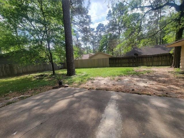 1918 Crystal Springs Drive, Houston, TX 77339