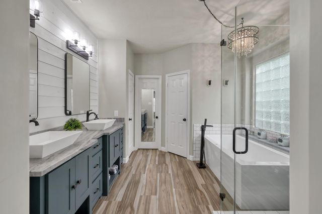 34 W Prairie Dawn Circle, The Woodlands, TX 77385