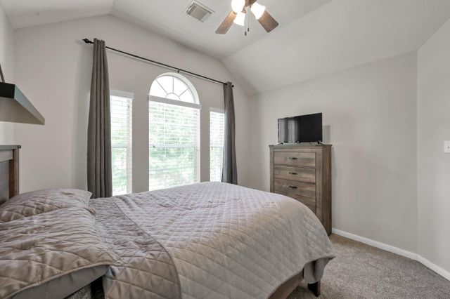 34 W Prairie Dawn Circle, The Woodlands, TX 77385