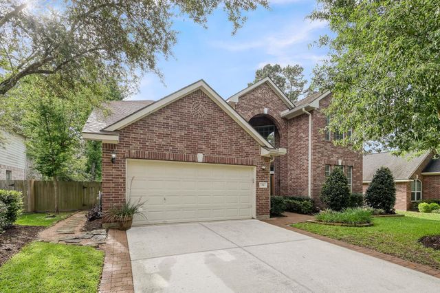 34 W Prairie Dawn Circle, The Woodlands, TX 77385