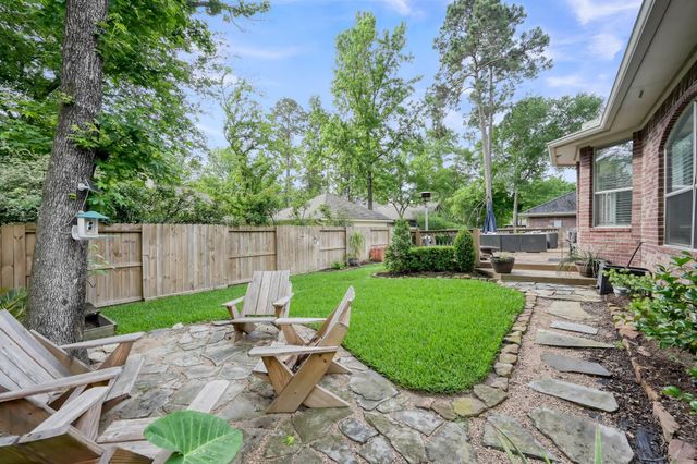 34 W Prairie Dawn Circle, The Woodlands, TX 77385