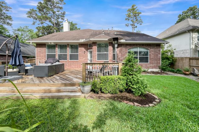 34 W Prairie Dawn Circle, The Woodlands, TX 77385