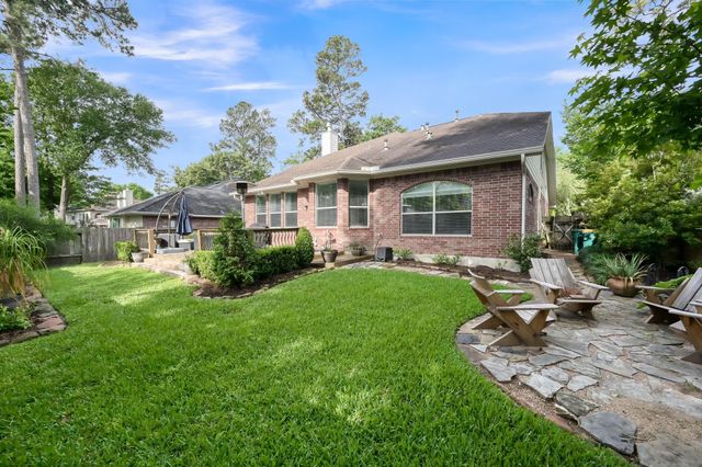 34 W Prairie Dawn Circle, The Woodlands, TX 77385