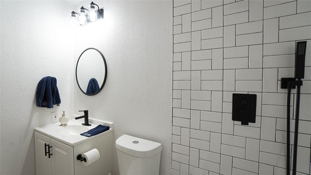 6408 Locust Street, Rowlett, TX 75089