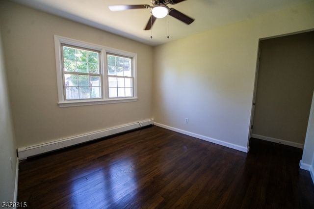 219 Haroldson Pl, Pompton Lakes Boro, NJ 07442