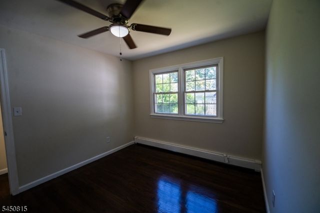 219 Haroldson Pl, Pompton Lakes Boro, NJ 07442