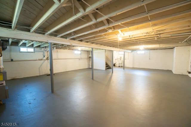 219 Haroldson Pl, Pompton Lakes Boro, NJ 07442