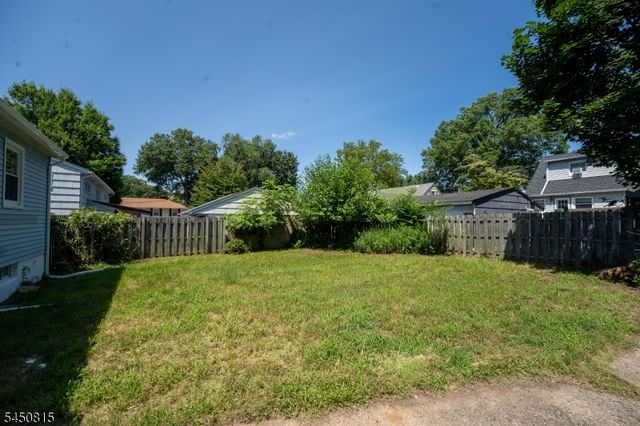 219 Haroldson Pl, Pompton Lakes Boro, NJ 07442