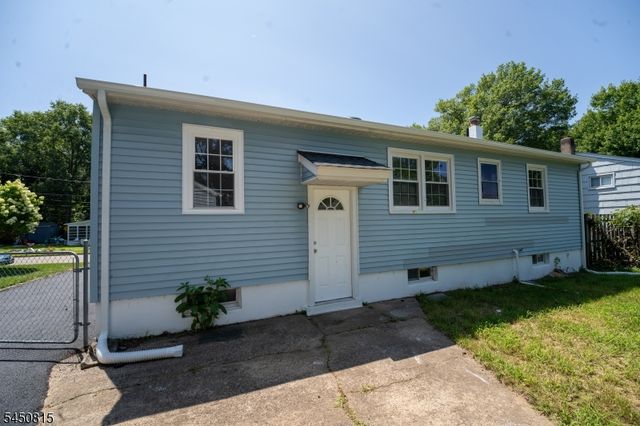 219 Haroldson Pl, Pompton Lakes Boro, NJ 07442