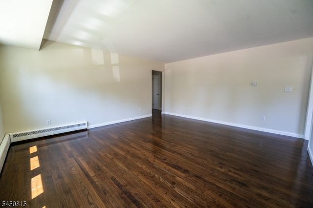 219 Haroldson Pl, Pompton Lakes Boro, NJ 07442