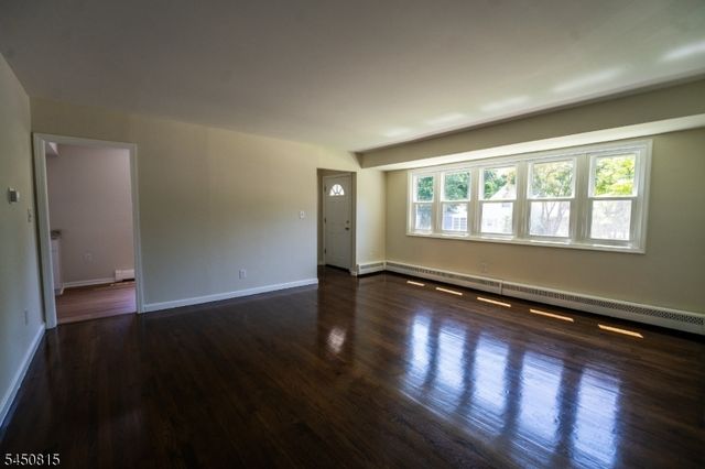 219 Haroldson Pl, Pompton Lakes Boro, NJ 07442