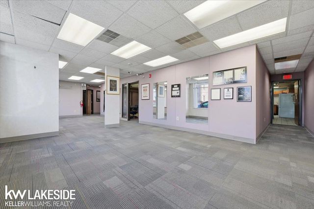 17006 Mack Avenue, Grosse Pointe, MI 48230