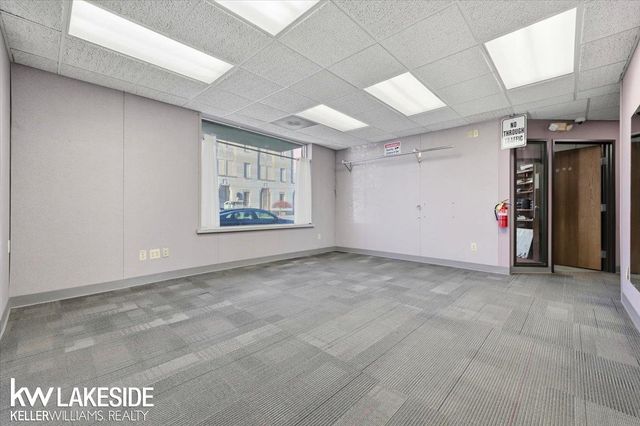 17006 Mack Avenue, Grosse Pointe, MI 48230