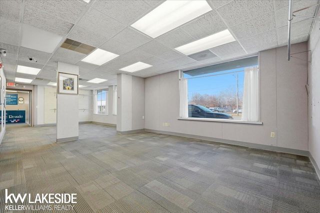 17006 Mack Avenue, Grosse Pointe, MI 48230