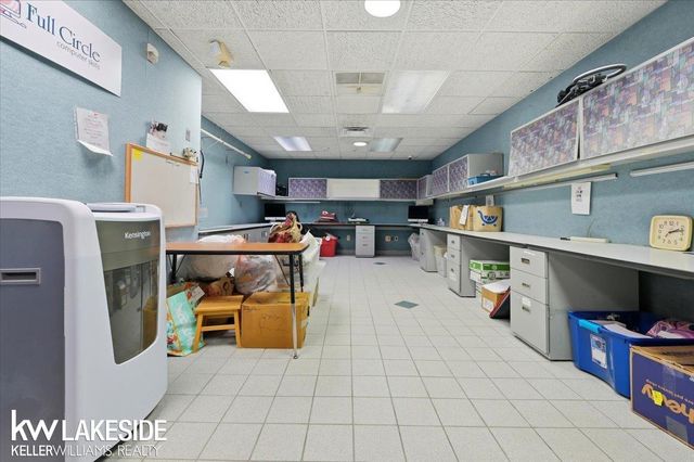 17006 Mack Avenue, Grosse Pointe, MI 48230