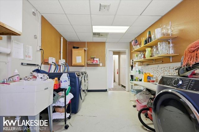 17006 Mack Avenue, Grosse Pointe, MI 48230