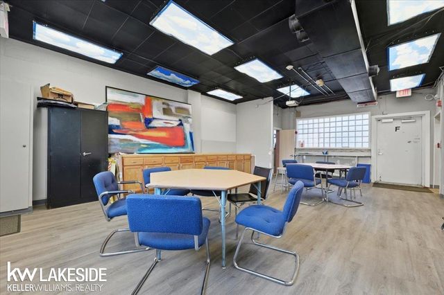 17006 Mack Avenue, Grosse Pointe, MI 48230