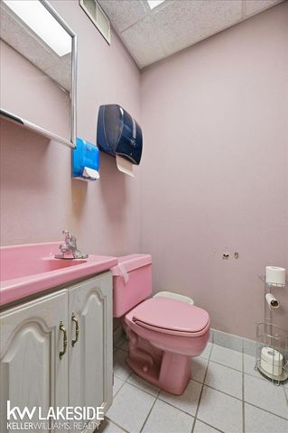 17006 Mack Avenue, Grosse Pointe, MI 48230