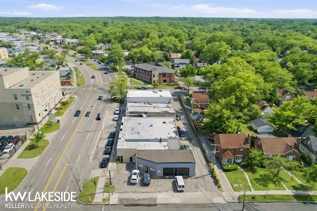 17006 Mack Avenue, Grosse Pointe, MI 48230