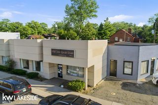 17006 Mack Avenue, Grosse Pointe, MI 48230