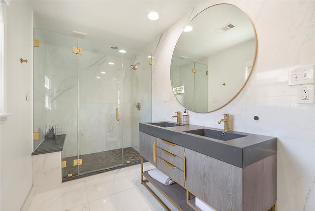 7327 Spring Valley Road, Dallas, TX 75254