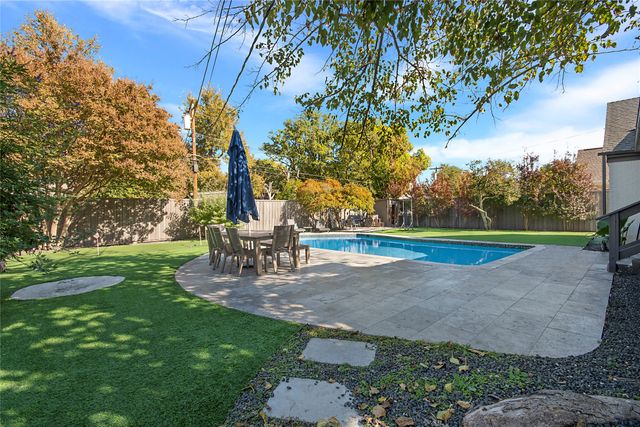 7327 Spring Valley Road, Dallas, TX 75254