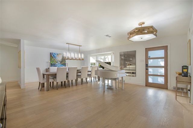 7327 Spring Valley Road, Dallas, TX 75254