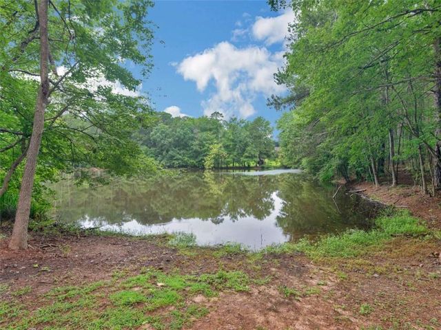 50 Ridge Pointe, Stockbridge, GA 30281