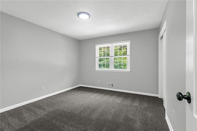 6217 Crisp Avenue, Kansas City, MO 64133