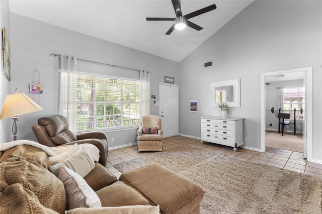 173 Ridgewood Drive, Magnolia, TX 77355