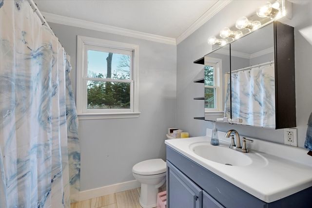 145 Quinaquisset Ave, Mashpee, MA 02649