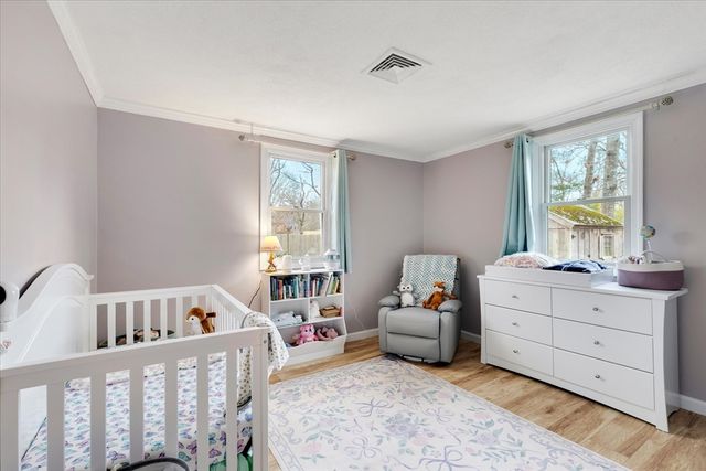 145 Quinaquisset Ave, Mashpee, MA 02649