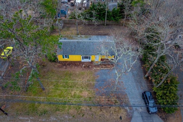 145 Quinaquisset Ave, Mashpee, MA 02649